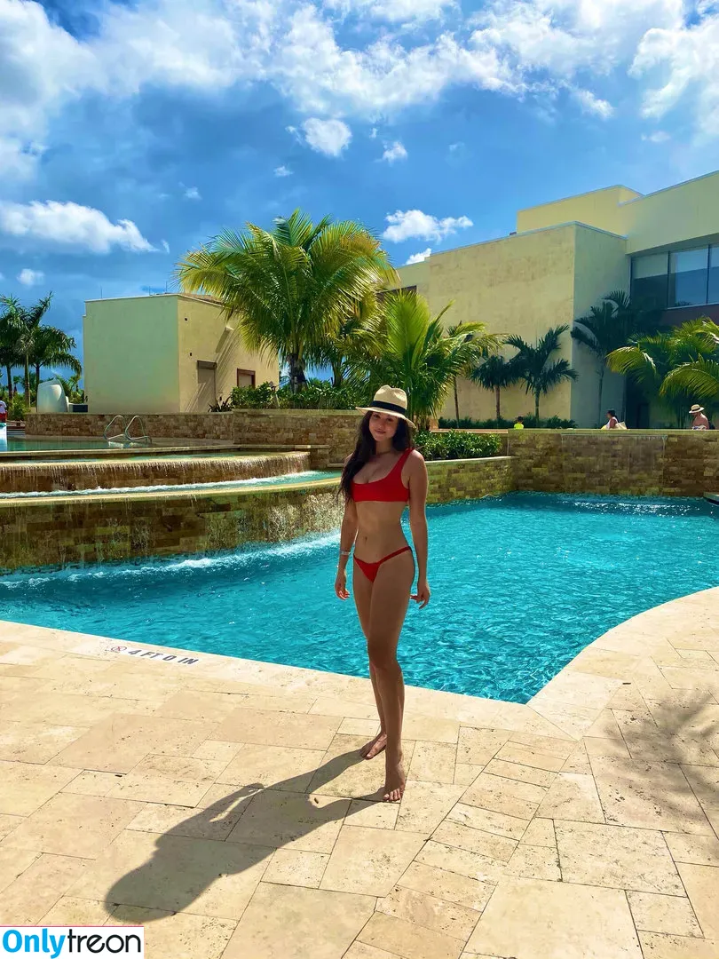 Kira Kosarin nude photo #0057 (kira_kosarin / kirakosarin)