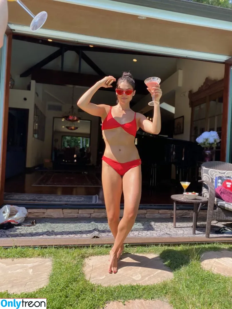 Kira Kosarin nude photo #0087 (kira_kosarin / kirakosarin)