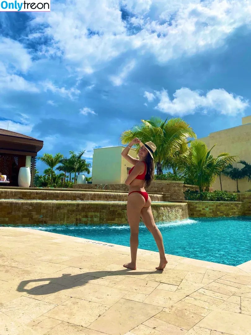 Kira Kosarin nude photo #0122 (kira_kosarin / kirakosarin)