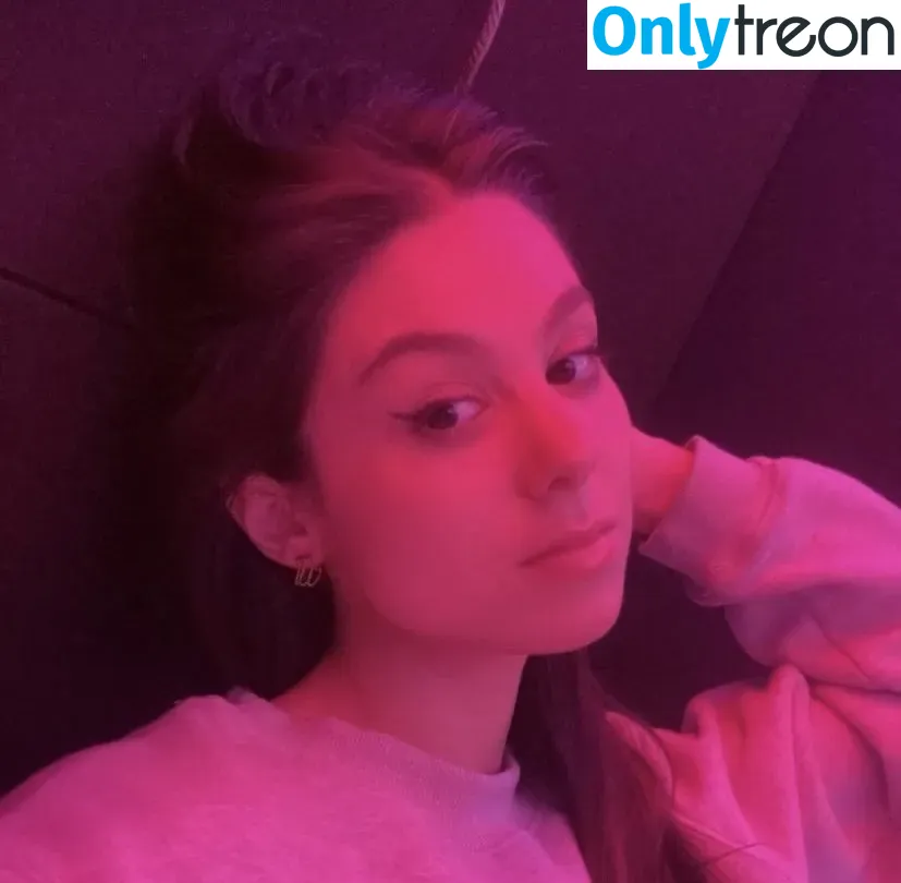 Kira Kosarin nude photo #0161 (kira_kosarin / kirakosarin)