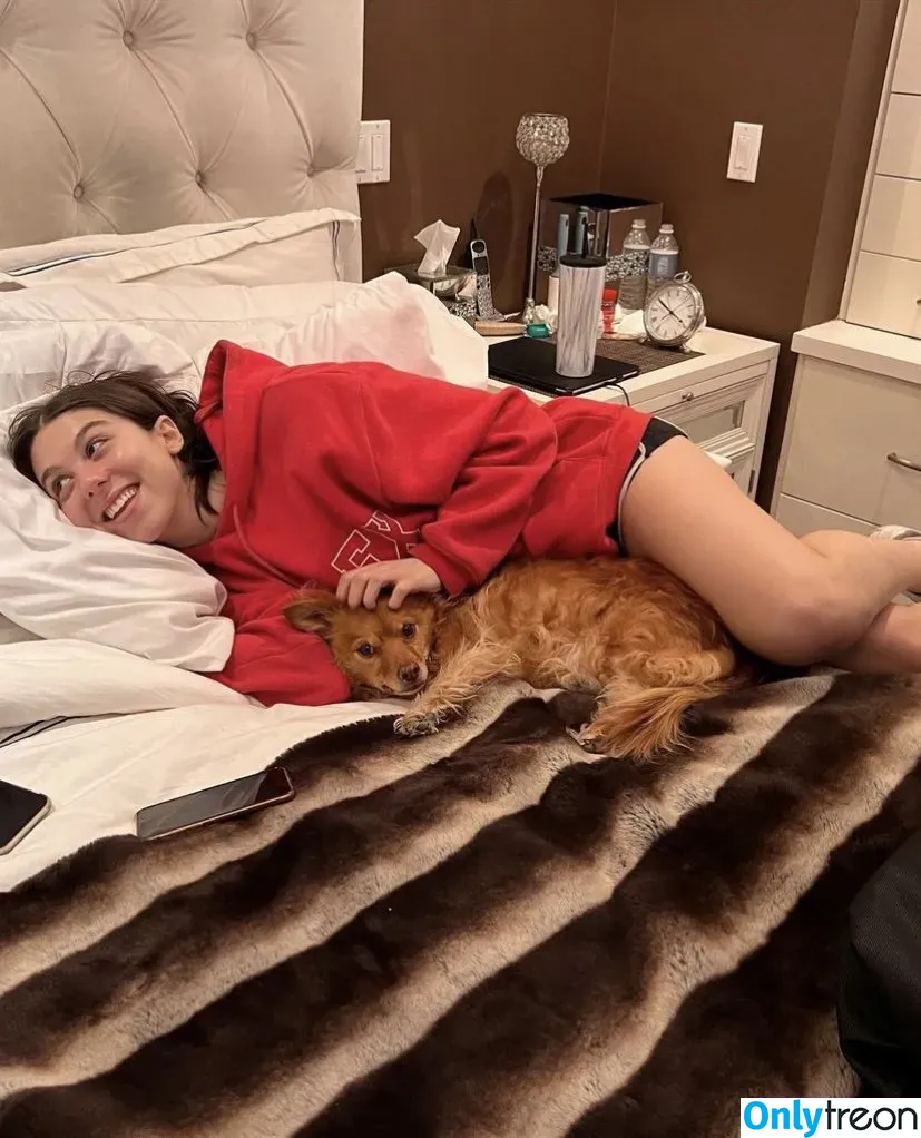 Kira Kosarin nude photo #0167 (kira_kosarin / kirakosarin)