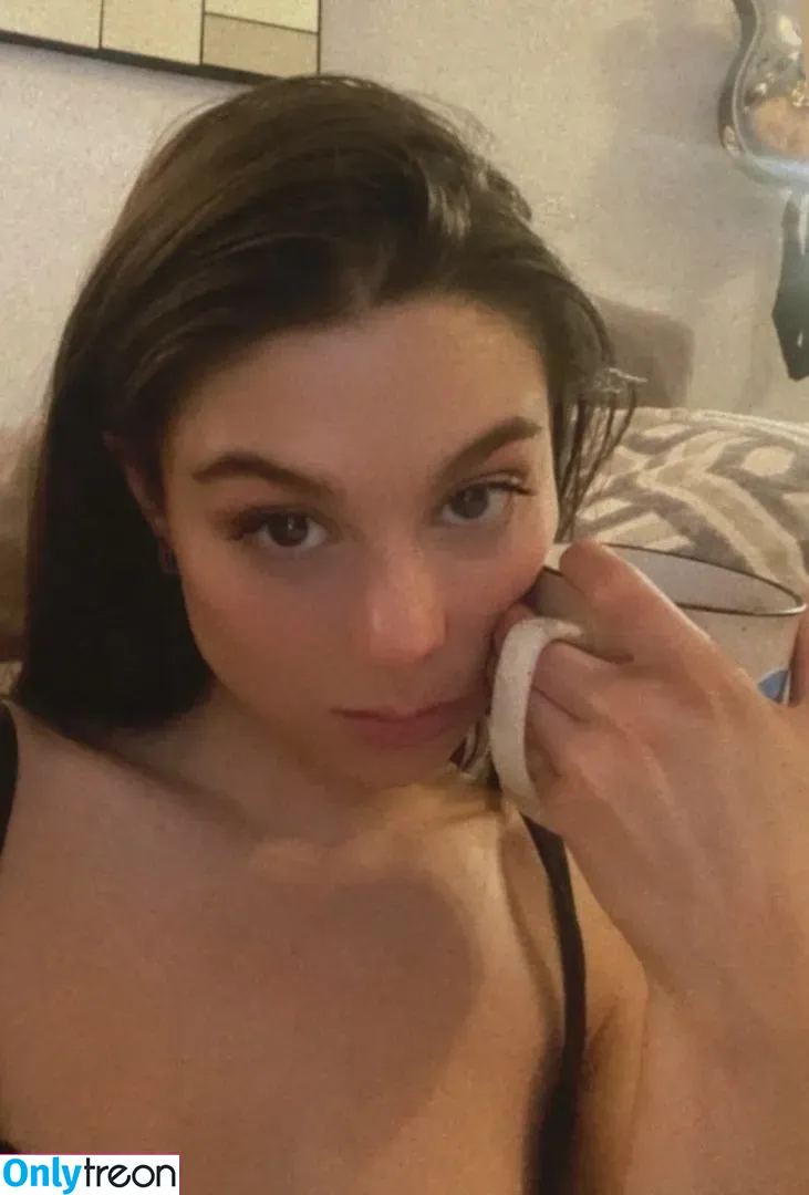 Kira Kosarin nude photo #0173 (kira_kosarin / kirakosarin)