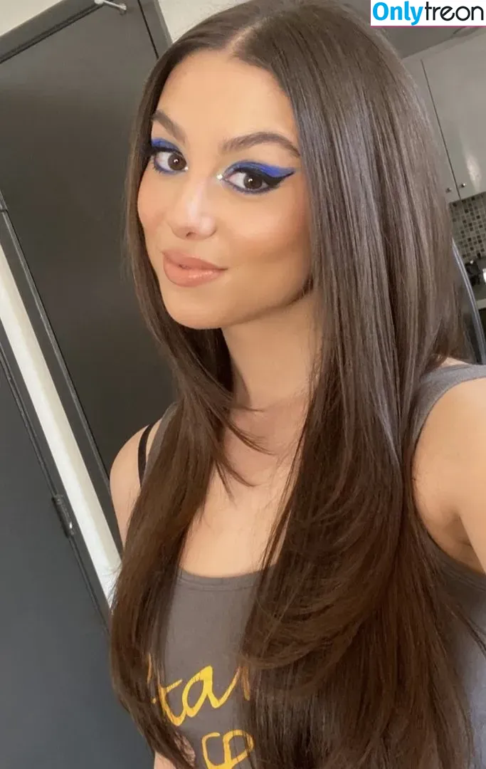 Kira Kosarin nude photo #0187 (kira_kosarin / kirakosarin)