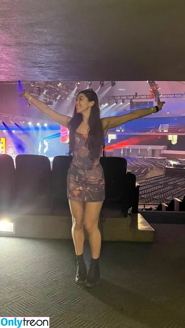 Kira Kosarin nude photo #0209 (kira_kosarin / kirakosarin)