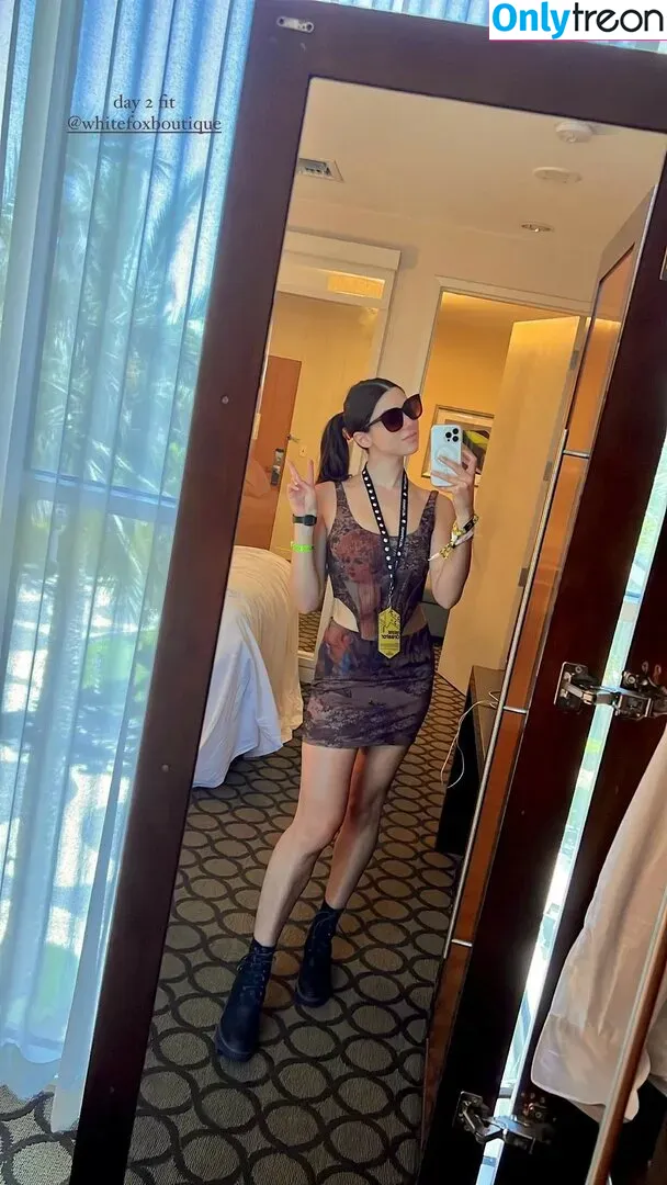 Kira Kosarin nude photo #0211 (kira_kosarin / kirakosarin)