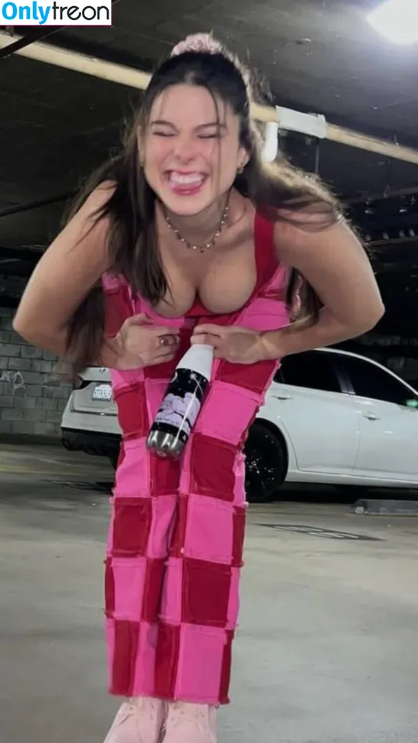 Kira Kosarin nude photo #0227 (kira_kosarin / kirakosarin)