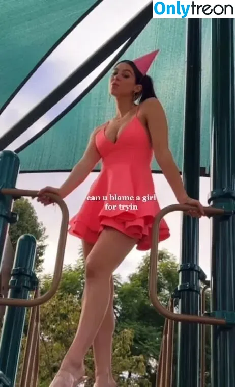Kira Kosarin nude photo #0236 (kira_kosarin / kirakosarin)