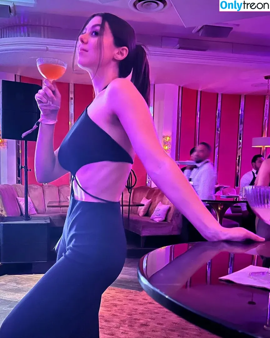 Kira Kosarin nude photo #0238 (kira_kosarin / kirakosarin)