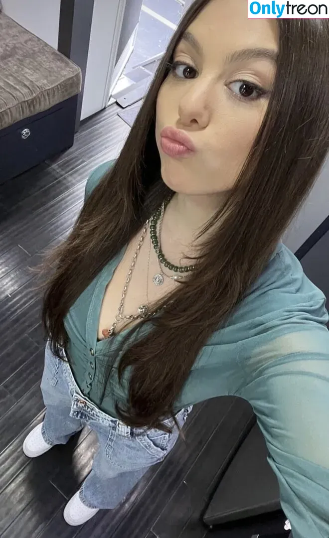 Kira Kosarin nude photo #0324 (kira_kosarin / kirakosarin)