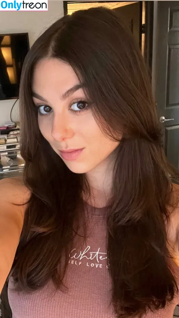 Kira Kosarin nude photo #0350 (kira_kosarin / kirakosarin)