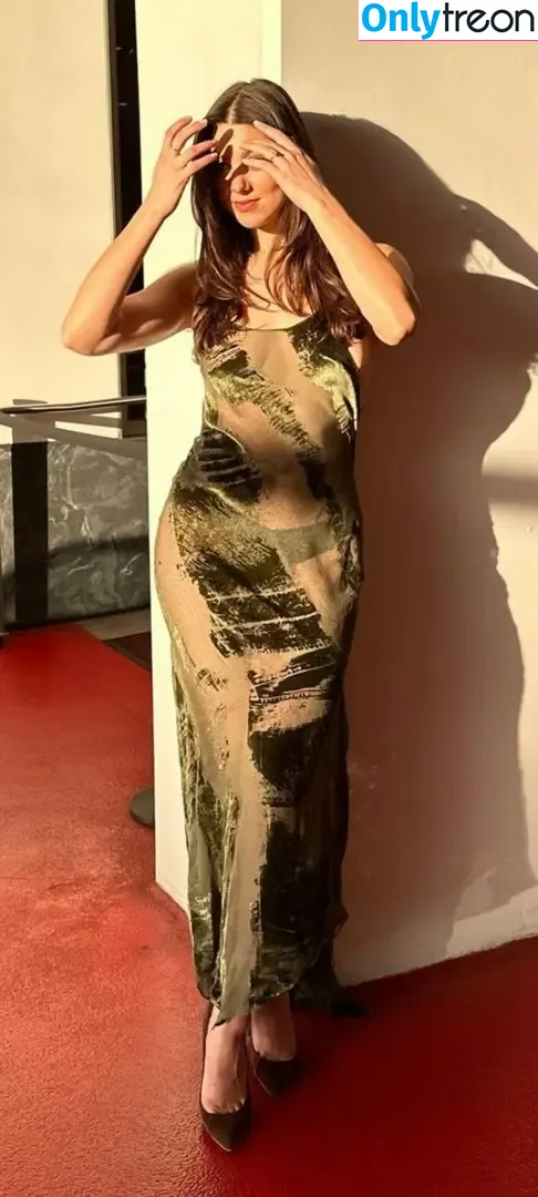 Kira Kosarin nude photo #0503 (kira_kosarin / kirakosarin)