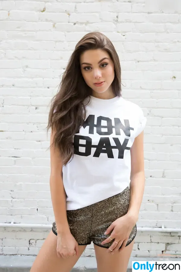 Kira Kosarin nude photo #0630 (kira_kosarin / kirakosarin)