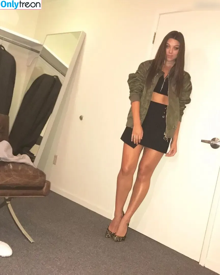 Kira Kosarin nude photo #0662 (kira_kosarin / kirakosarin)