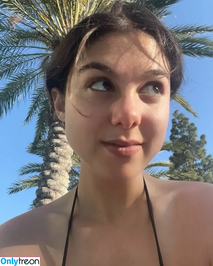 Kira Kosarin nude photo #0743 (kira_kosarin / kirakosarin)