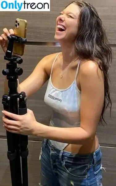 Kira Kosarin nude photo #0781 (kira_kosarin / kirakosarin)