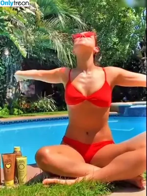 Kira Kosarin / kira_kosarin / kirakosarin nude photo #1024