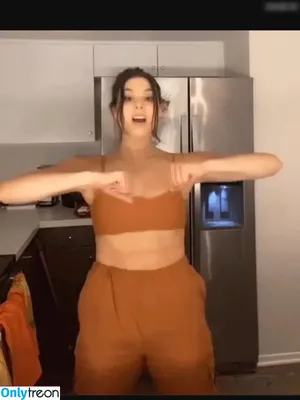 Kira Kosarin / kira_kosarin / kirakosarin nude photo #1036