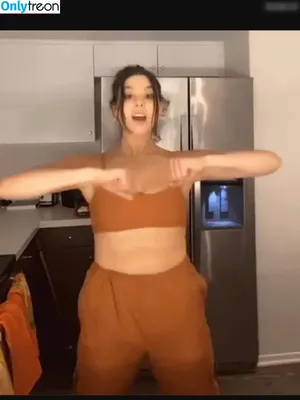 Kira Kosarin / kira_kosarin / kirakosarin nude photo #1042