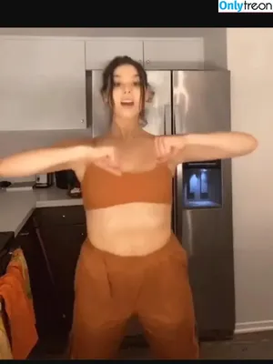 Kira Kosarin / kira_kosarin / kirakosarin nude photo #1052
