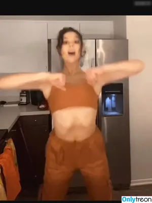 Kira Kosarin / kira_kosarin / kirakosarin nude photo #1055