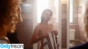 Kira Kosarin / kirakosarin nude photo #1193