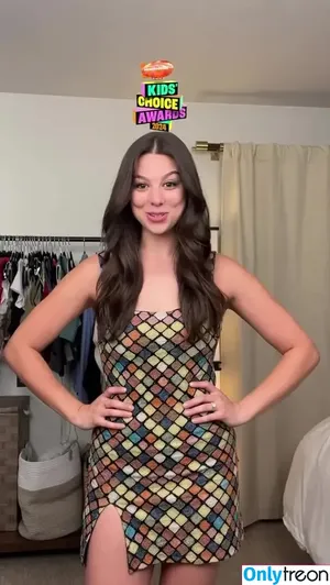 Kira Kosarin / kirakosarin nude photo #1197
