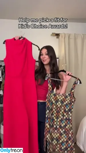 Kira Kosarin / kirakosarin nude photo #1199