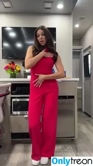 Kira Kosarin / kirakosarin nude photo #1200