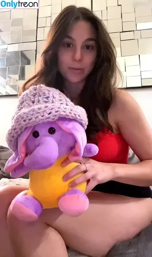 Kira Kosarin / kirakosarin nude photo #1214