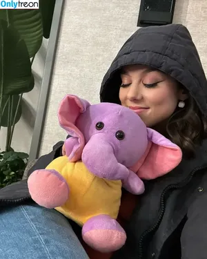 Kira Kosarin / kirakosarin nude photo #1247