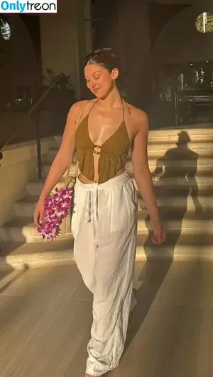Kira Kosarin / kirakosarin nude photo #1612