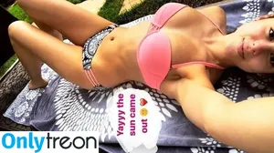 Kira Kosarin / kirakosarin nude photo #1634