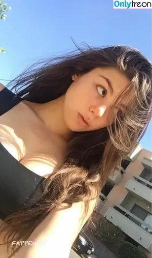 Kira Kosarin / kirakosarin nude photo #1678
