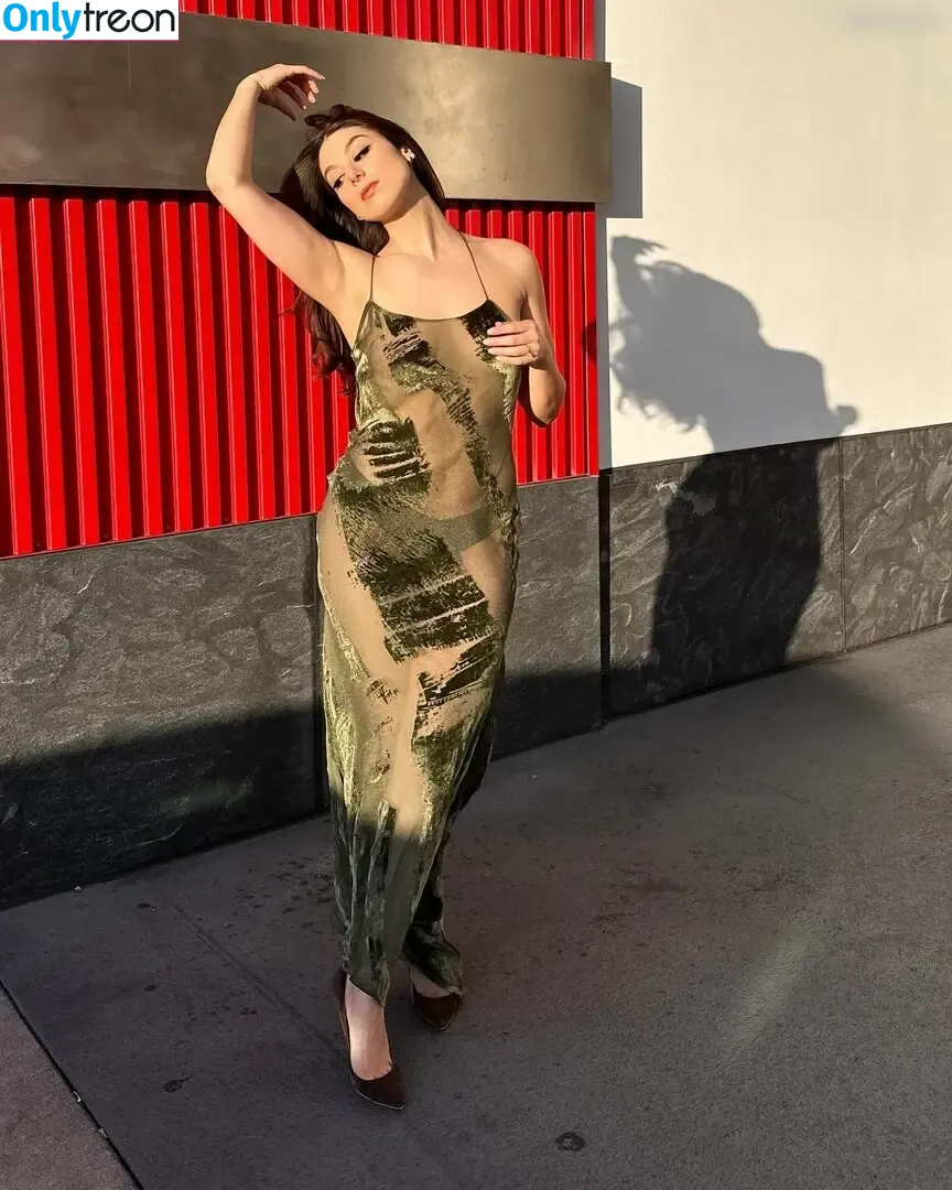 Kira Kosarin nude photo #1096 (kirakosarin)