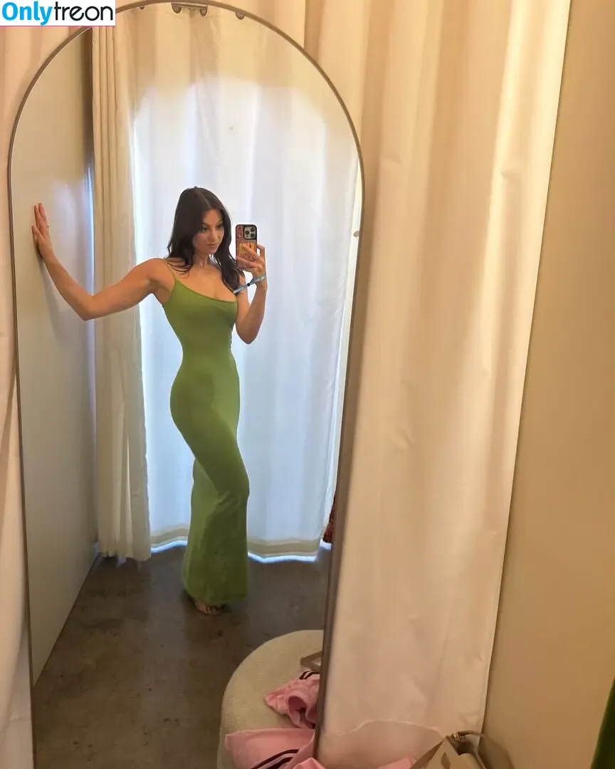 Kira Kosarin nude photo #1660 (kirakosarin)
