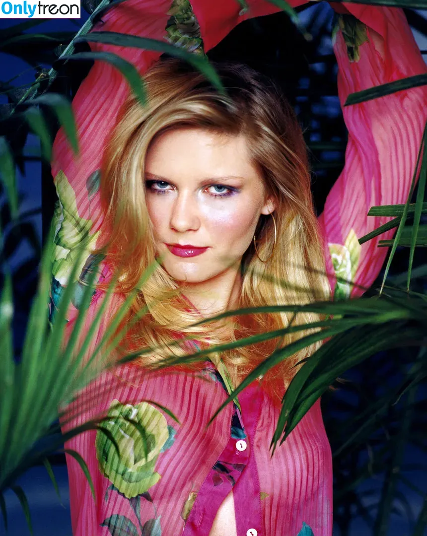 Kirsten Dunst nude photo #0090 (kirstendunst)