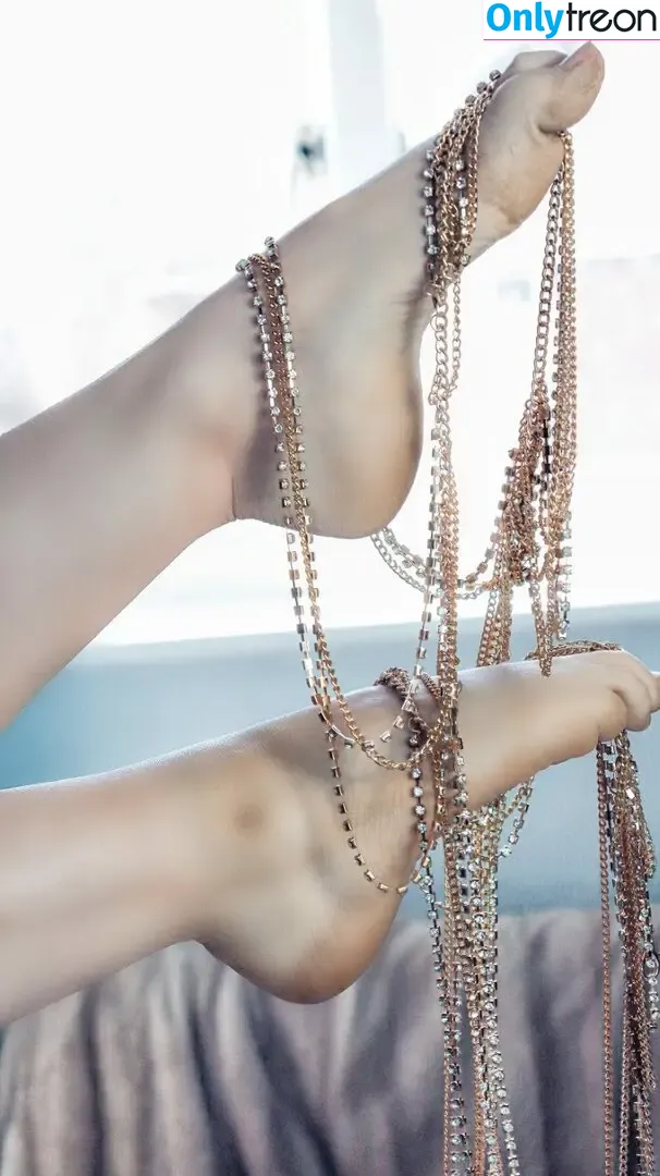 Kirsten Ria nude photo #0324 (Kirstenriaa / WhatCulture)