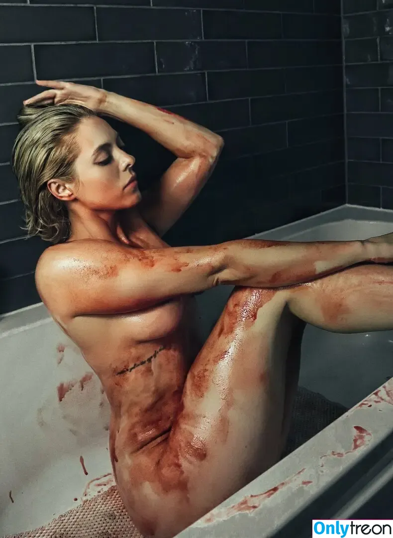 Kirsten Ria nude photo #0402 (Kirstenriaa / WhatCulture)