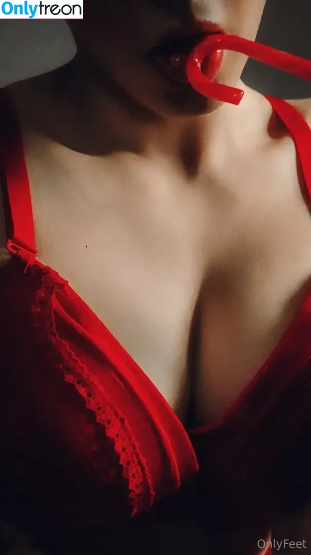 Kirsten Ria nude photo #0429 (Kirstenriaa / WhatCulture)