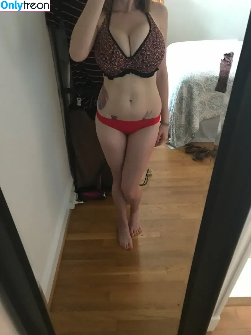 Kirsty nude photo #0258 (Korsty_ / aloegoddess / blondekristy / kirstyaustin7 / kirstylouisewells)