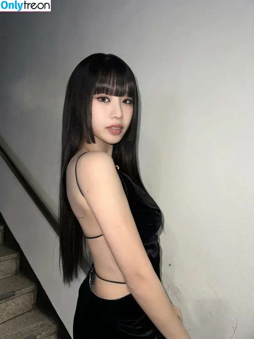 KissLife nude photo #0132 (Julie / juliephilia / kissoflife_s2)
