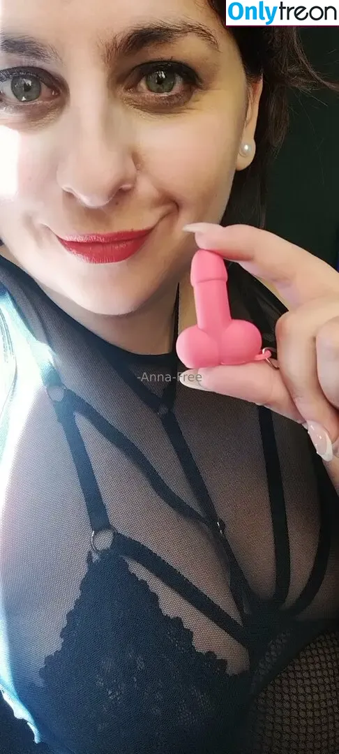 kitaana nude photo #0003 (kitaana)