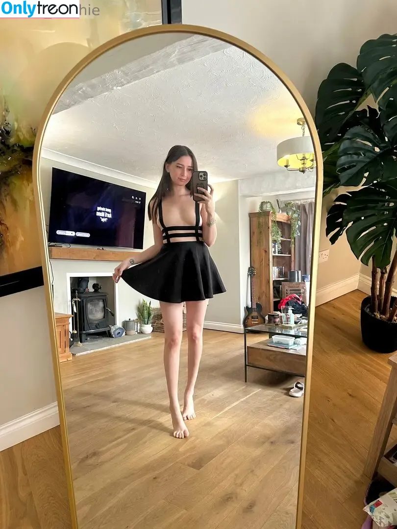 kitten_sophie nude photo #0193 (kitten_sophie16)