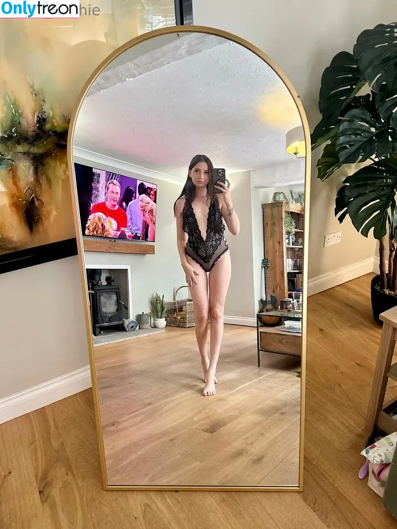 kitten_sophie nude photo #0208 (kitten_sophie16)