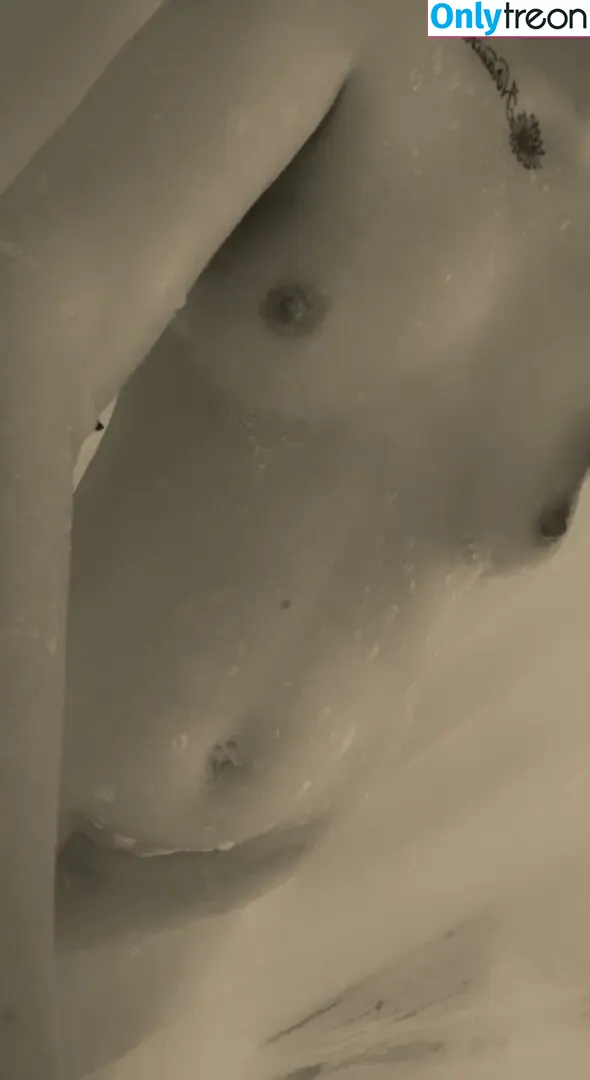 kittensplayworld nude photo #0003 (kittensplayworld)