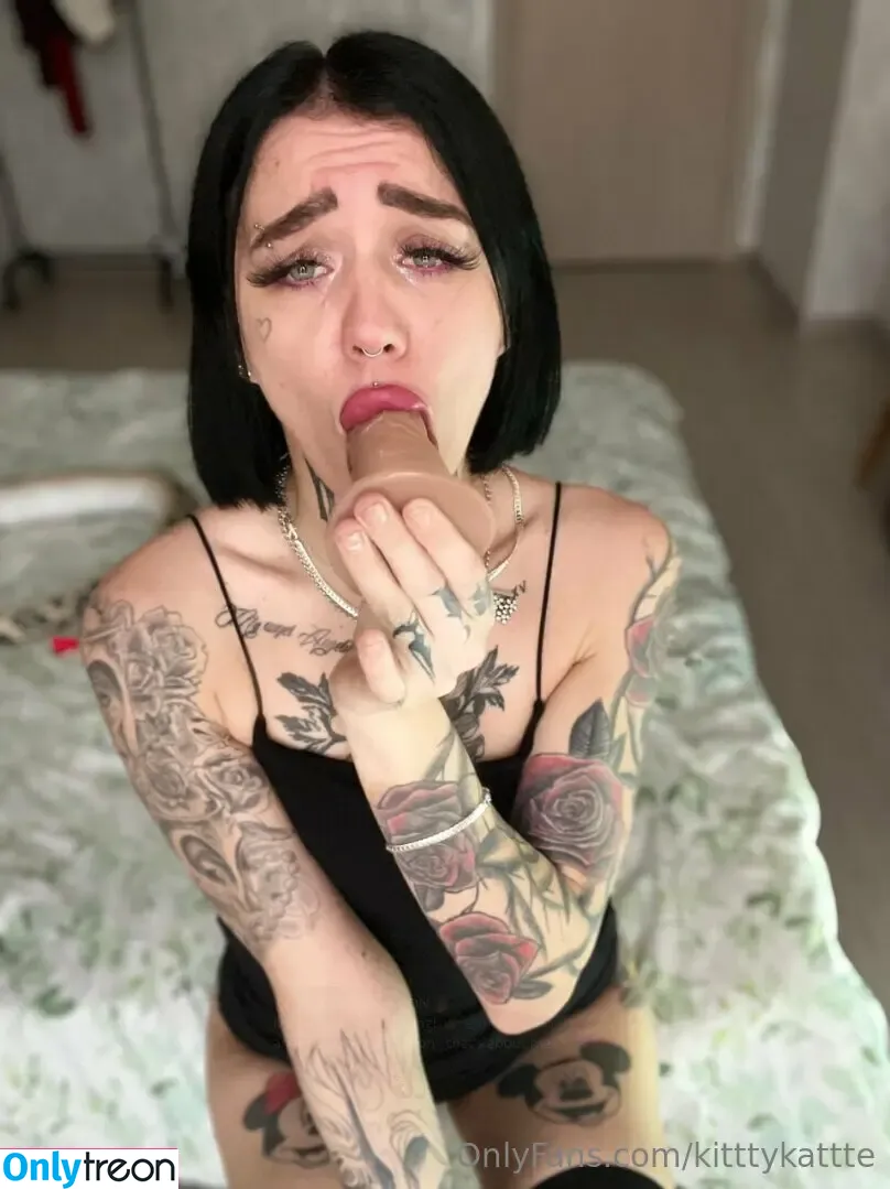 kitttykattte nude photo #0042 (kitttykattkatt)