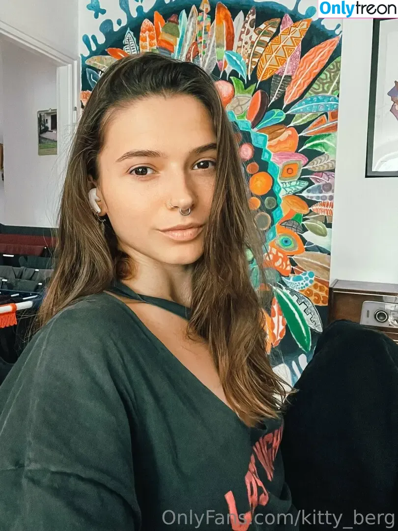 Kitty Berg nude photo #0117 (kitty_berg / kittyberg)