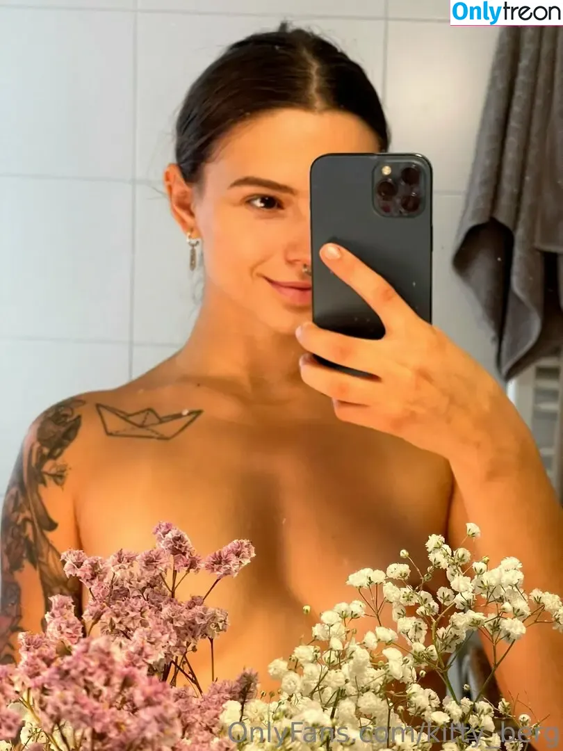 Kitty Berg nude photo #0134 (kitty_berg / kittyberg)