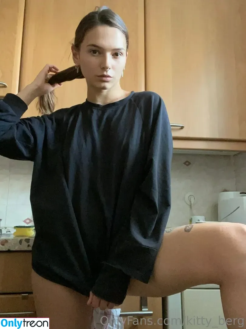 Kitty Berg nude photo #0275 (kitty_berg / kittyberg)