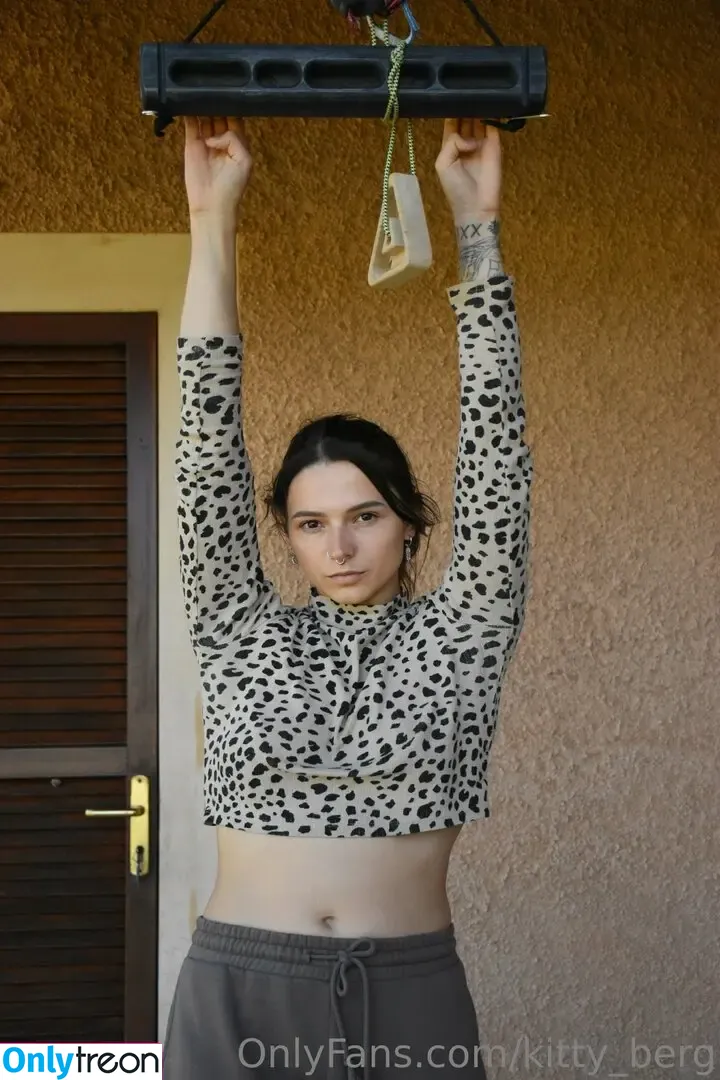 Kitty Berg nude photo #0693 (kitty_berg / kittyberg)